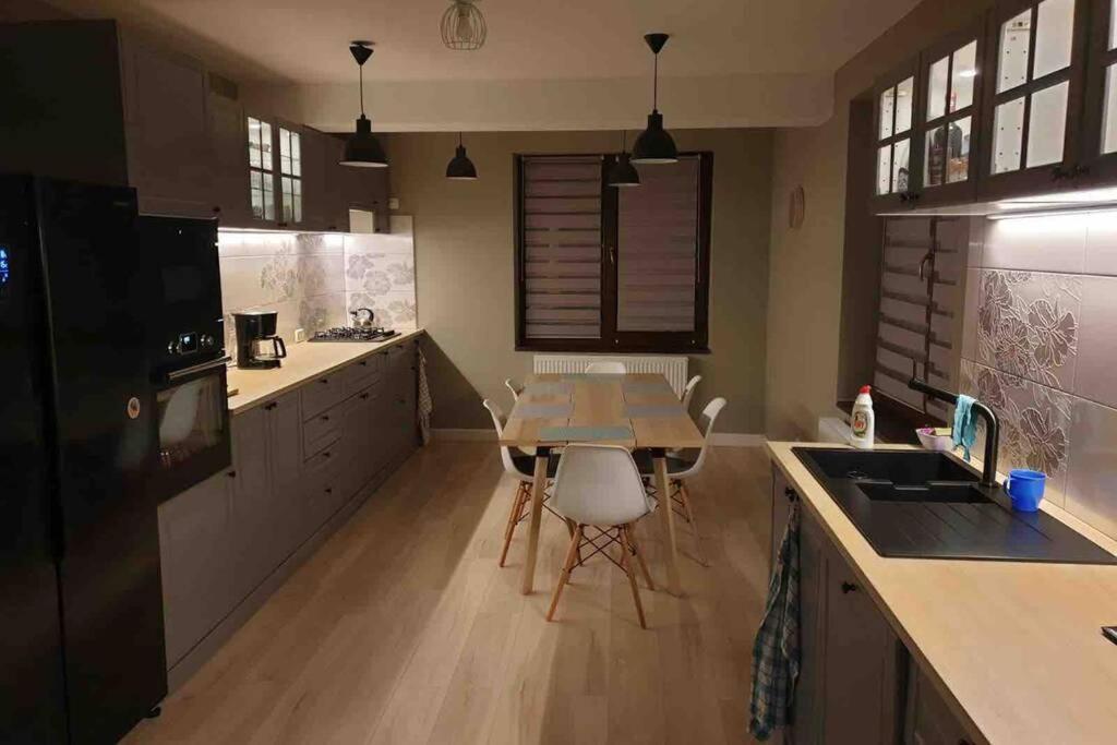 Casa Andreea. Cheerful 4-Bedroom Villa Bod Luaran gambar