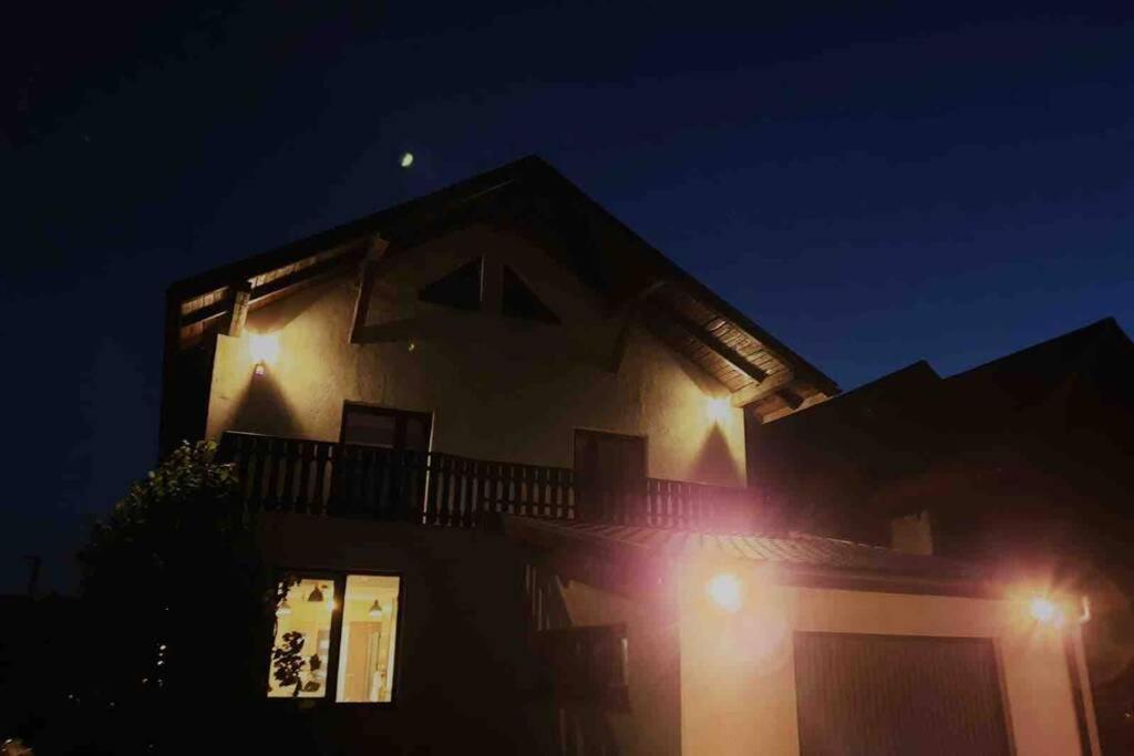 Casa Andreea. Cheerful 4-Bedroom Villa Bod Luaran gambar