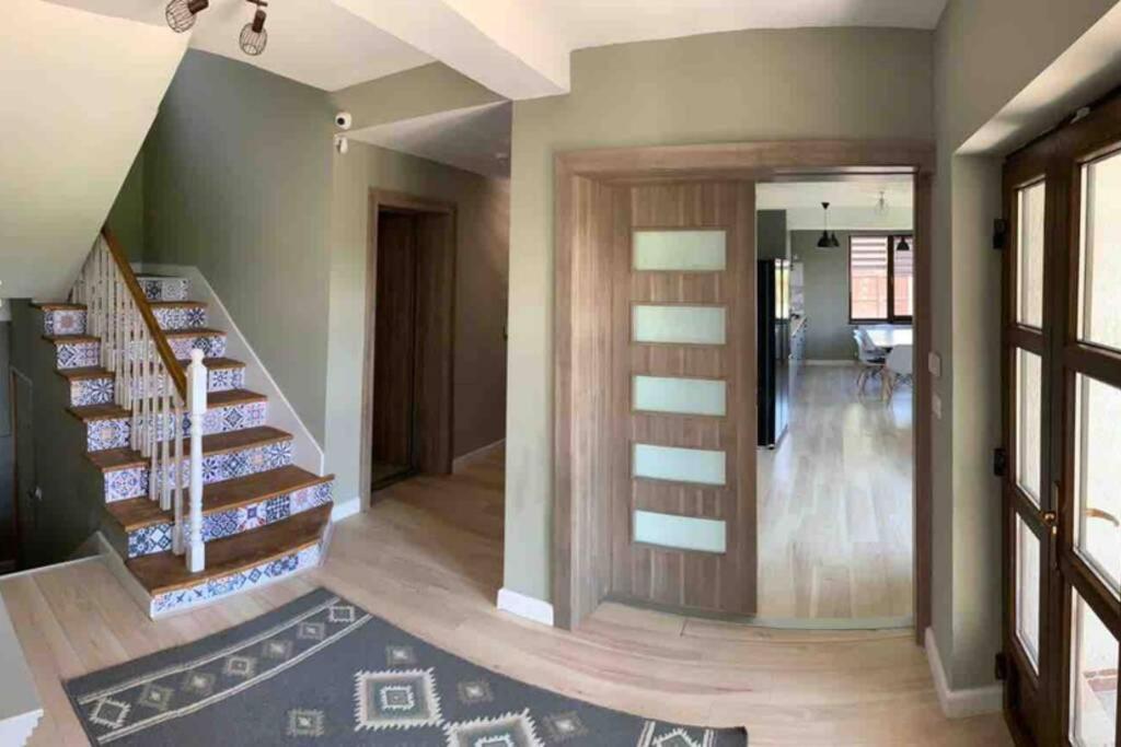 Casa Andreea. Cheerful 4-Bedroom Villa Bod Luaran gambar