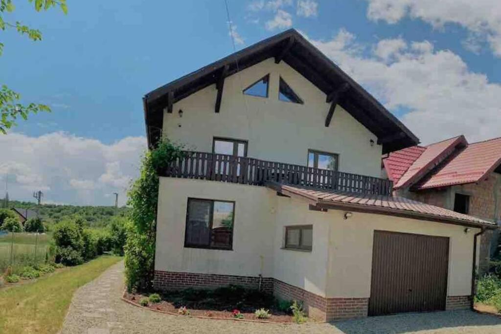 Casa Andreea. Cheerful 4-Bedroom Villa Bod Luaran gambar